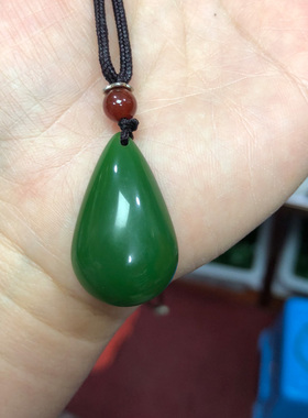 水滴玉石吊坠情侣款项链菠菜绿