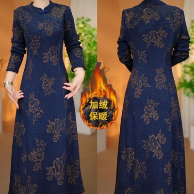 妈妈秋冬装新款加绒加厚旗袍裙子高档提花保暖新中式连衣裙中长款