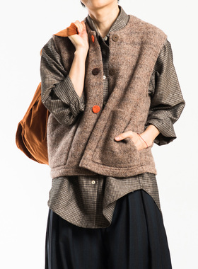 城市山民UrbanTribe2026春女式羊毛混纺手工扣宽松马甲CF29092