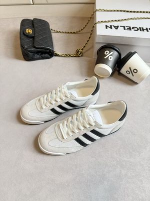 欧洲站2025春季新款平底休闲德训百搭休闲三条杠运动板鞋