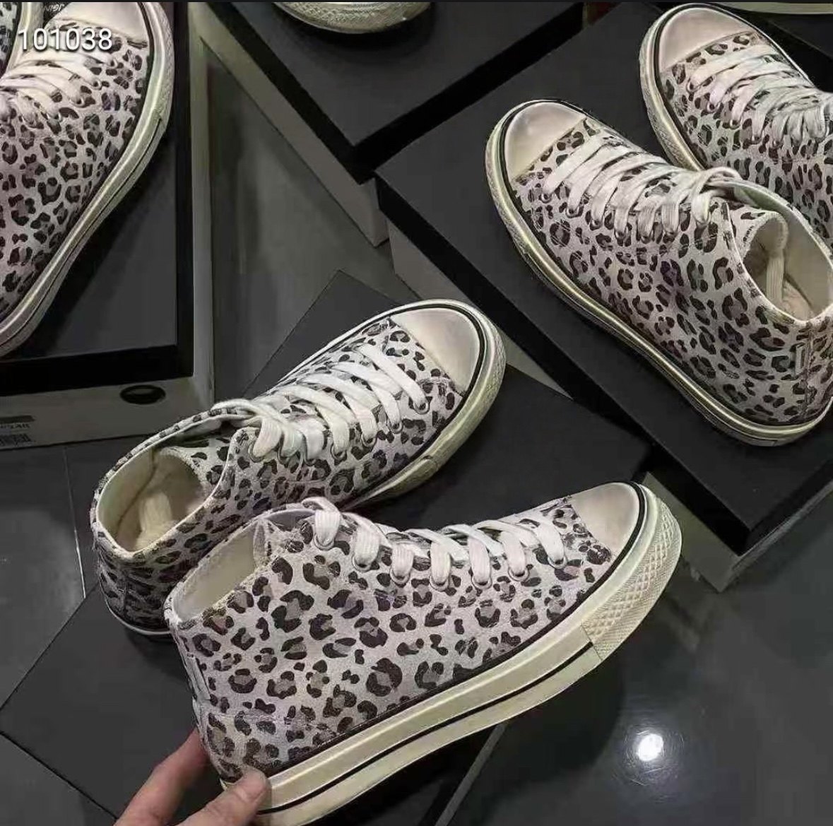 欧洲站2026春季新款真皮女鞋豹纹休闲百搭系带圆头运动板鞋德训鞋,女鞋,帆布鞋,淘宝优惠券,粉丝福利购,淘宝优惠卷