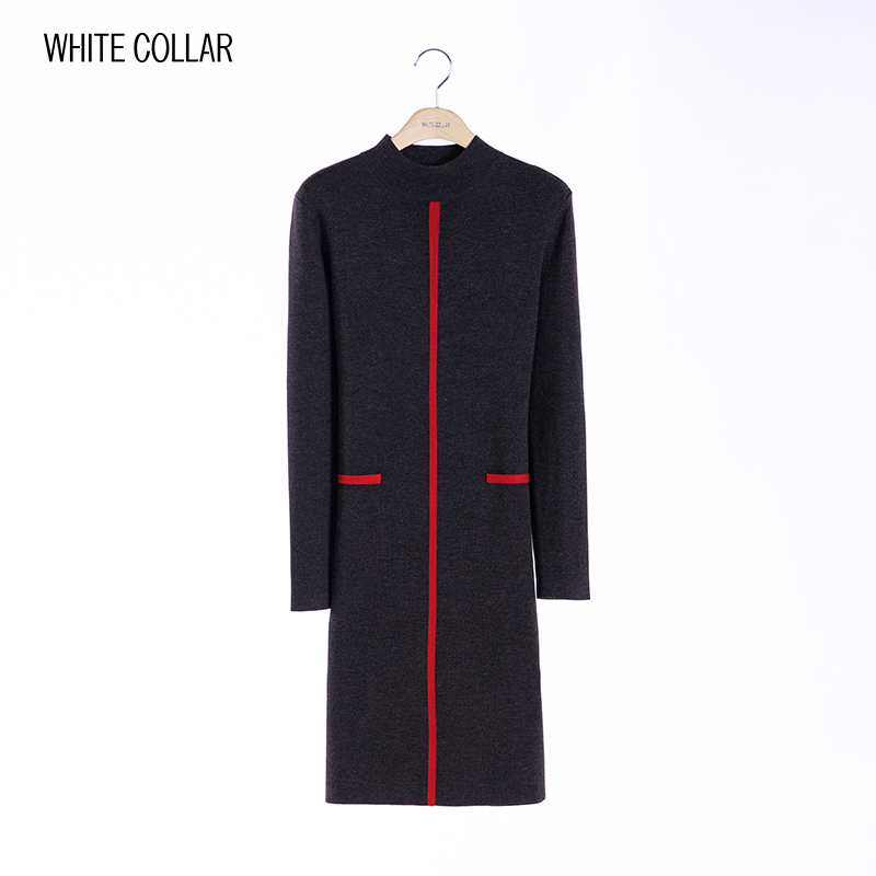 深灰套头修身长袖半高领