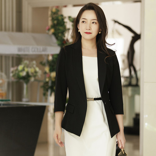 白领七分袖上衣戗驳领一粒扣