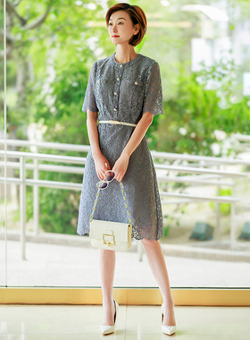 white collar夏女兰灰蕾丝圆领气质小香风短袖连衣裙LEISI23-301