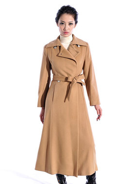 white collar[专柜款]白领女款羊绒关门领前翻边长大衣QC902