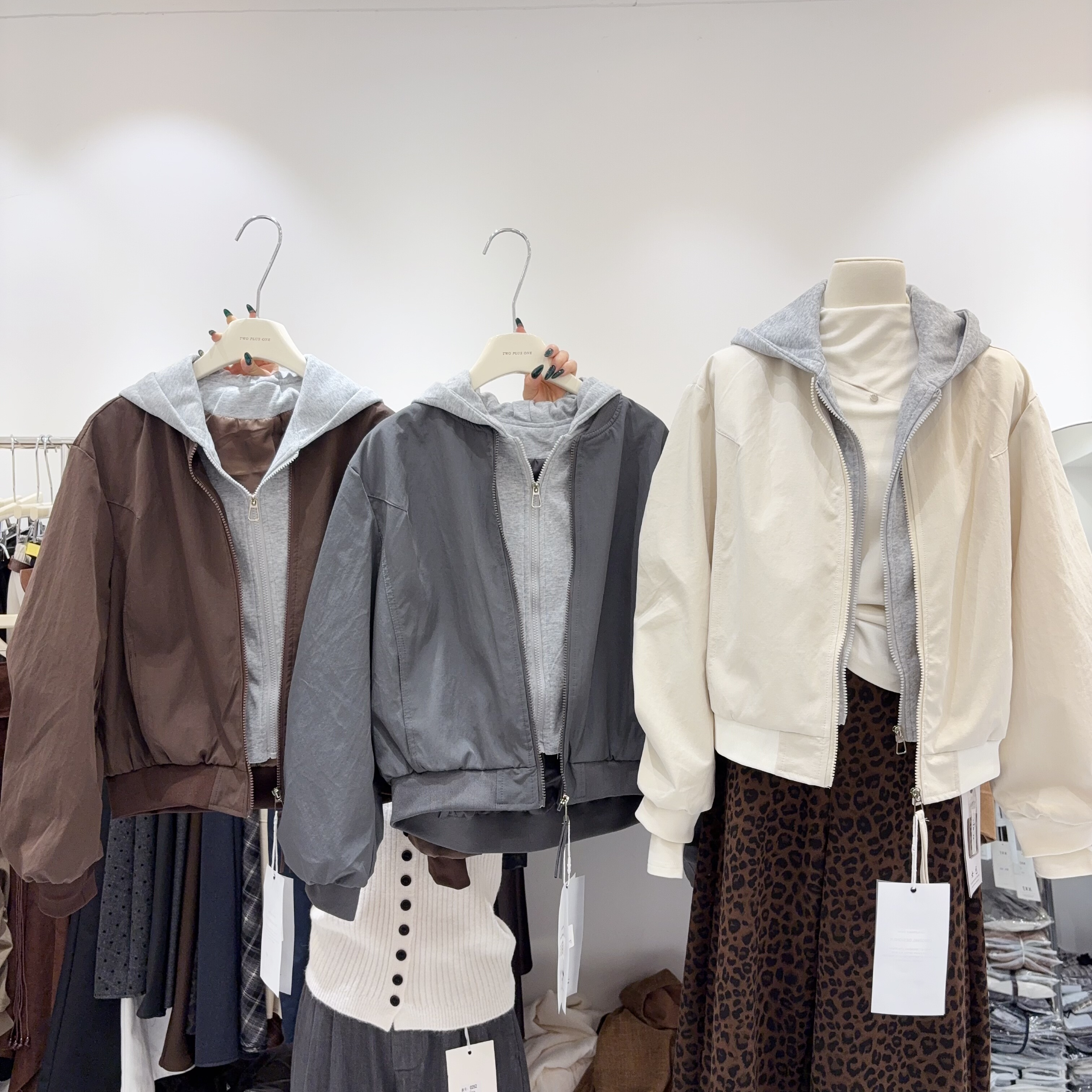 韩国博主款！休闲连帽设计卫衣拼接夹克外套上衣拉链式棒球服时髦