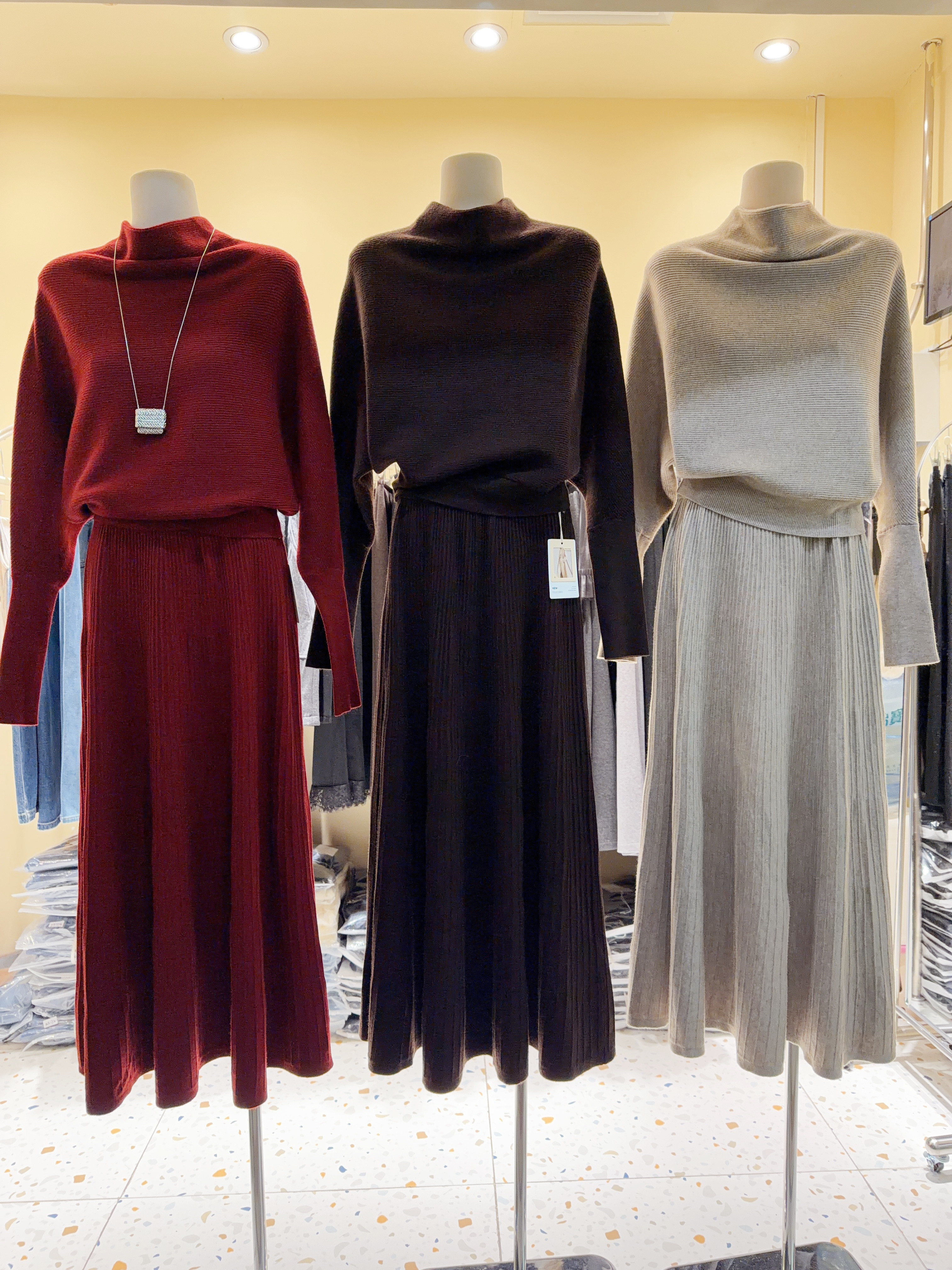 新年过年红色毛衣半身长裙子两件套套装慵懒高级感半高领针织衫女,女装/女士精品,时尚套装,淘宝优惠券,粉丝福利购,淘宝优惠卷