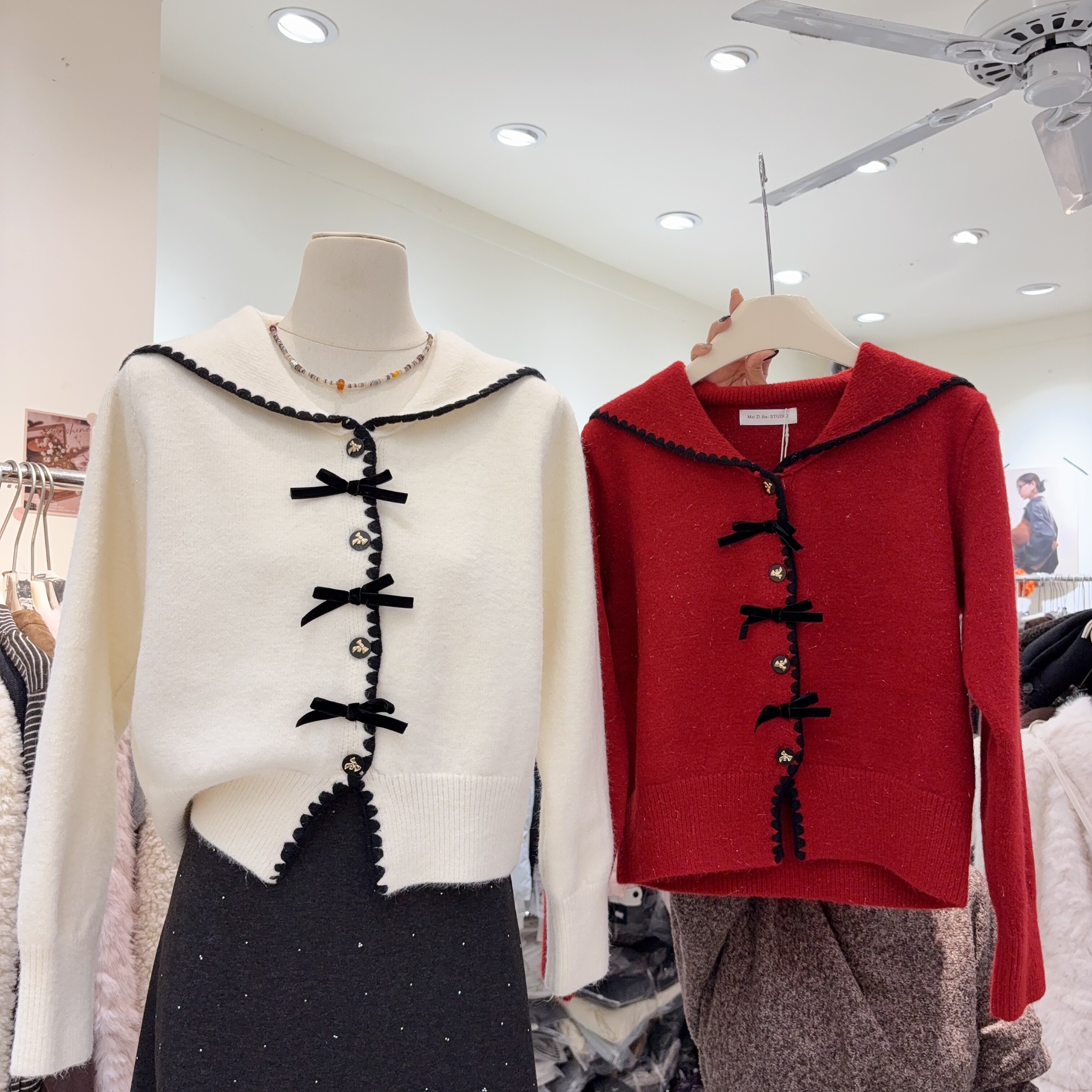 韩系穿搭学院风减龄蝴蝶结单排扣针织衫女毛衣厚实海军领开衫外套