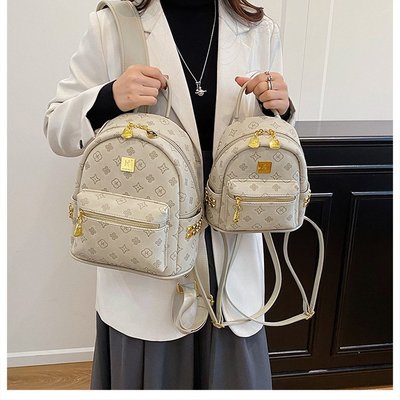 简约小众压花背包女生旅行包