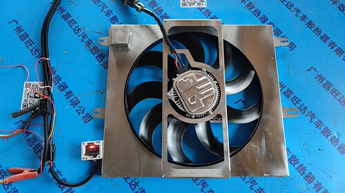 奔驰威霆 v260 v300改装大功率电子风扇850瓦-1000瓦带控制器安装