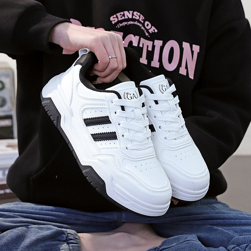 2026男鞋子春秋新款百搭低帮休闲系带白色板鞋运动感小白鞋男106
