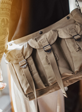 马登工装美式沙漠战术挎包户外训练黄色单肩包大容量手提邮差包男