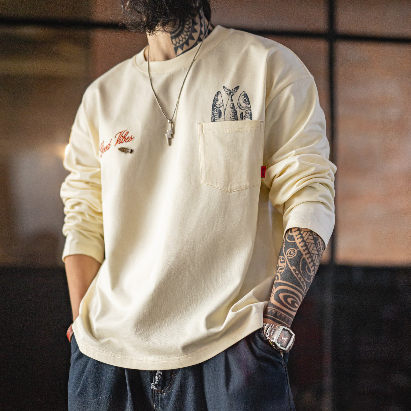 马登工装美式印花口袋长袖T恤纯全棉舒适圆领打底内搭体恤男款春