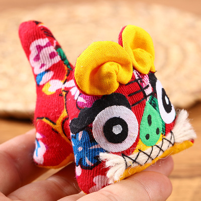 Chinese souvenir handmade cloth tiger craft ornaments