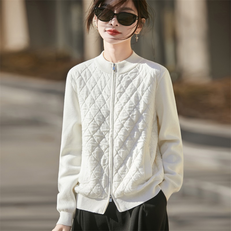 简约通勤白色菱格拉链针织开衫