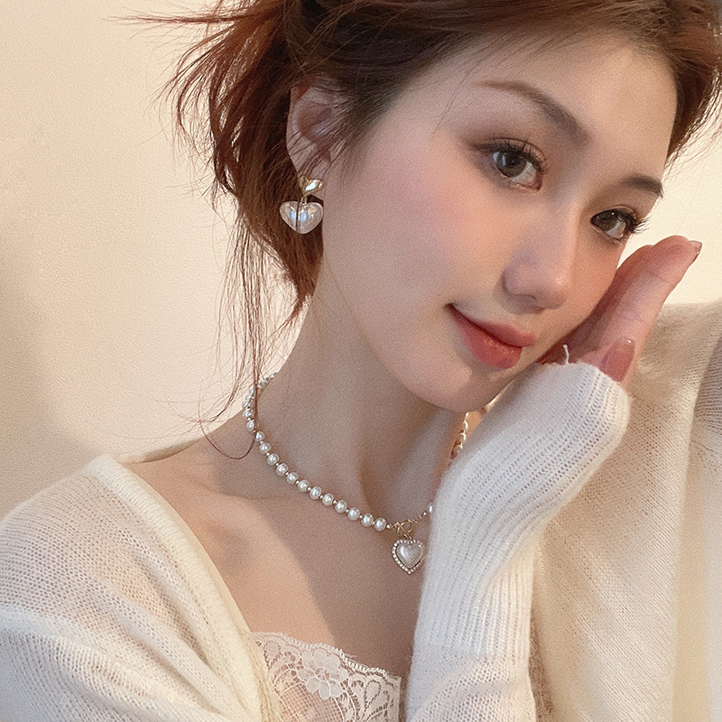 爱心珍珠颈链项链女高级感小众锁骨链