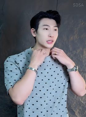 SDSA夏季高级感新款男士简约撞色满印爱心图案短袖T恤休闲时T4220