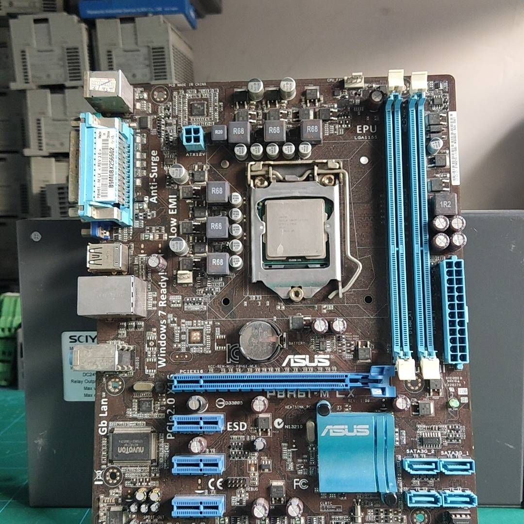 {议价}华硕P8H61-M PLUS V3主板 成色如图