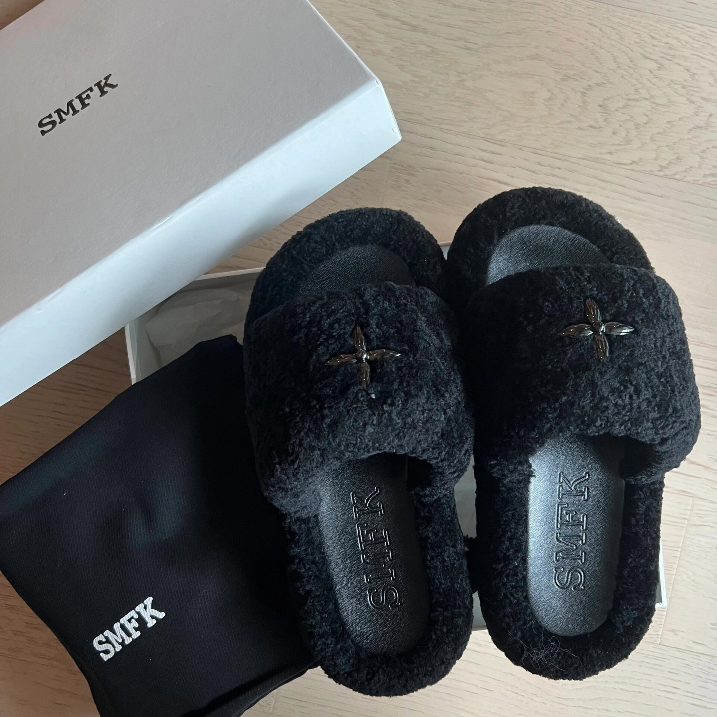 高品质！25SFMK毛毛拖鞋女外穿