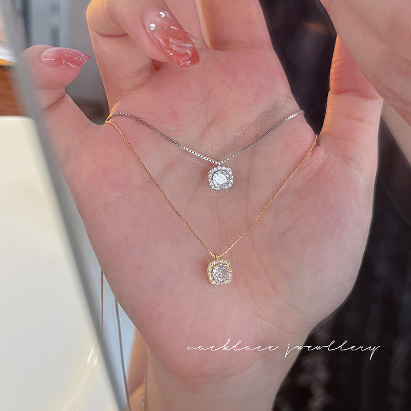 简约方钻项链女小众设计感锁骨链2023新款爆款精致简约冷淡风颈链