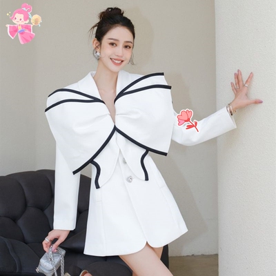 法式白色长袖西装裙女2022秋冬款显瘦气质高级感小个子收腰连衣裙