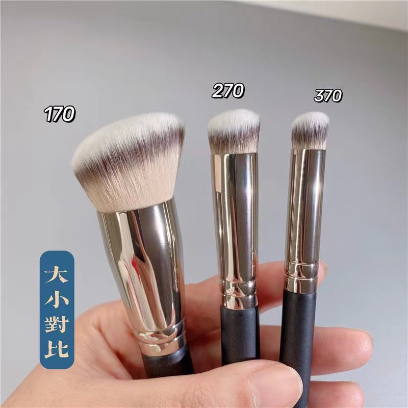 遮瑕刷化妆刷粉底液专用斜平头刷