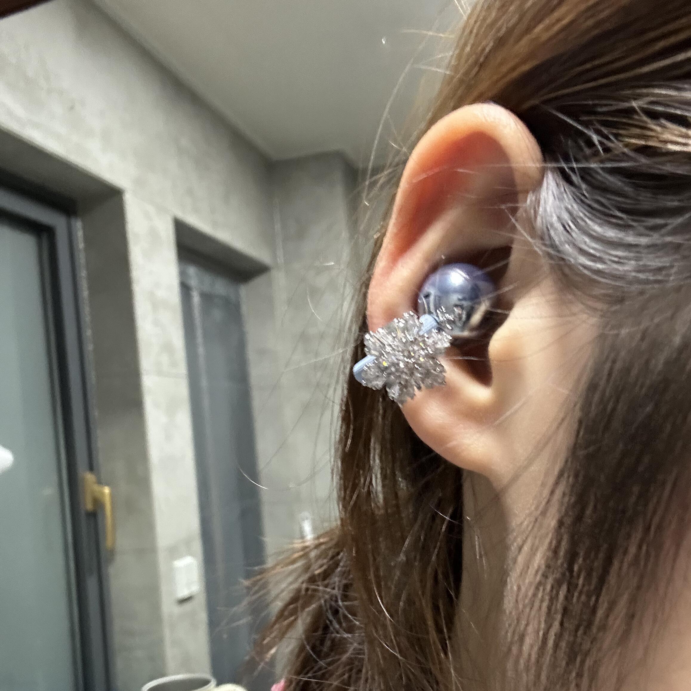 适用于freeclip2耳机钻扣满钻旋转雪花耳夹扣甜美高级感耳饰配饰