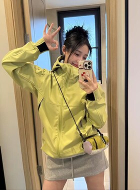 休闲男女 装新品白底 精品 港风冲锋衣多巴胺穿1406-7881-p75