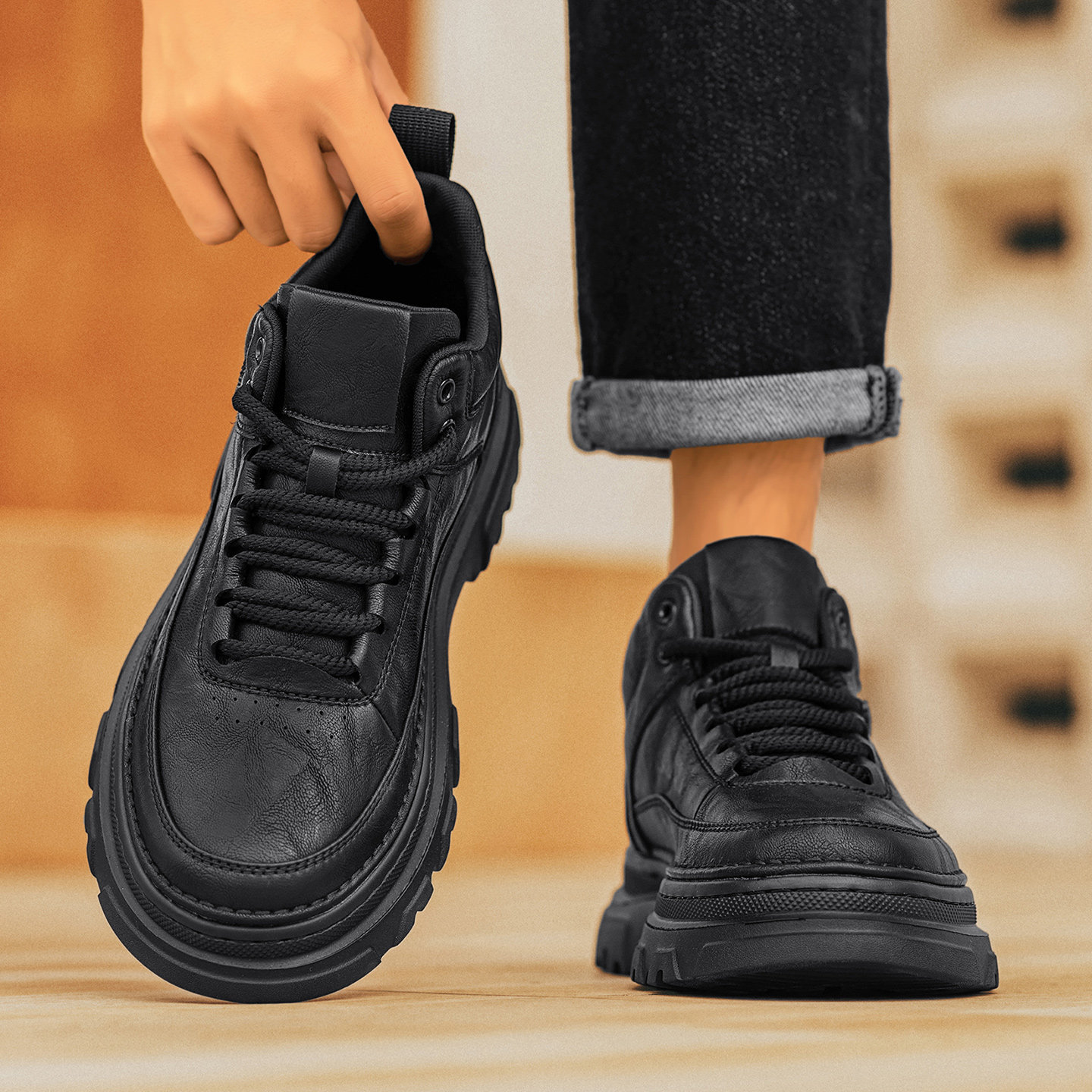 秋冬男鞋2025新款黑色马丁靴男款中帮户外工作靴子冬季加绒工装靴