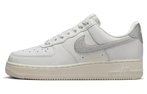 Nike Air Force 1 Low 经典休闲板鞋 白银 女款DQ7569-100