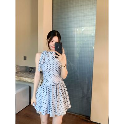 2026新款温柔氛围感可爱波点连体泳衣显瘦花苞裙温泉海边度假2639