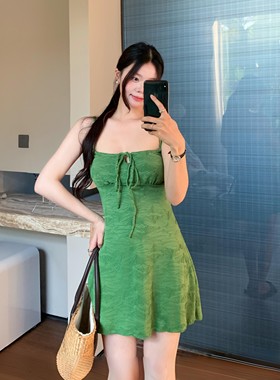 {森林绿}新款清新度假泳衣连体裙式显瘦肌理感泡温泉海边泳装2622