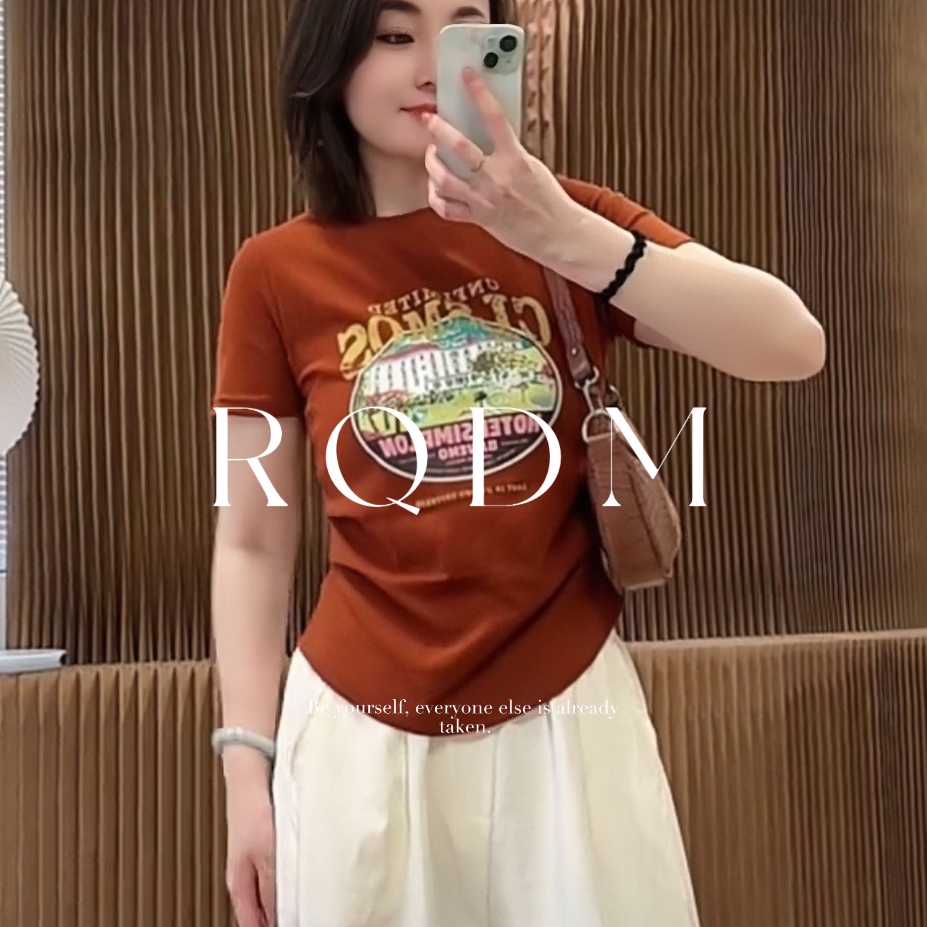 收腰显瘦花园印花圆领正肩短袖女