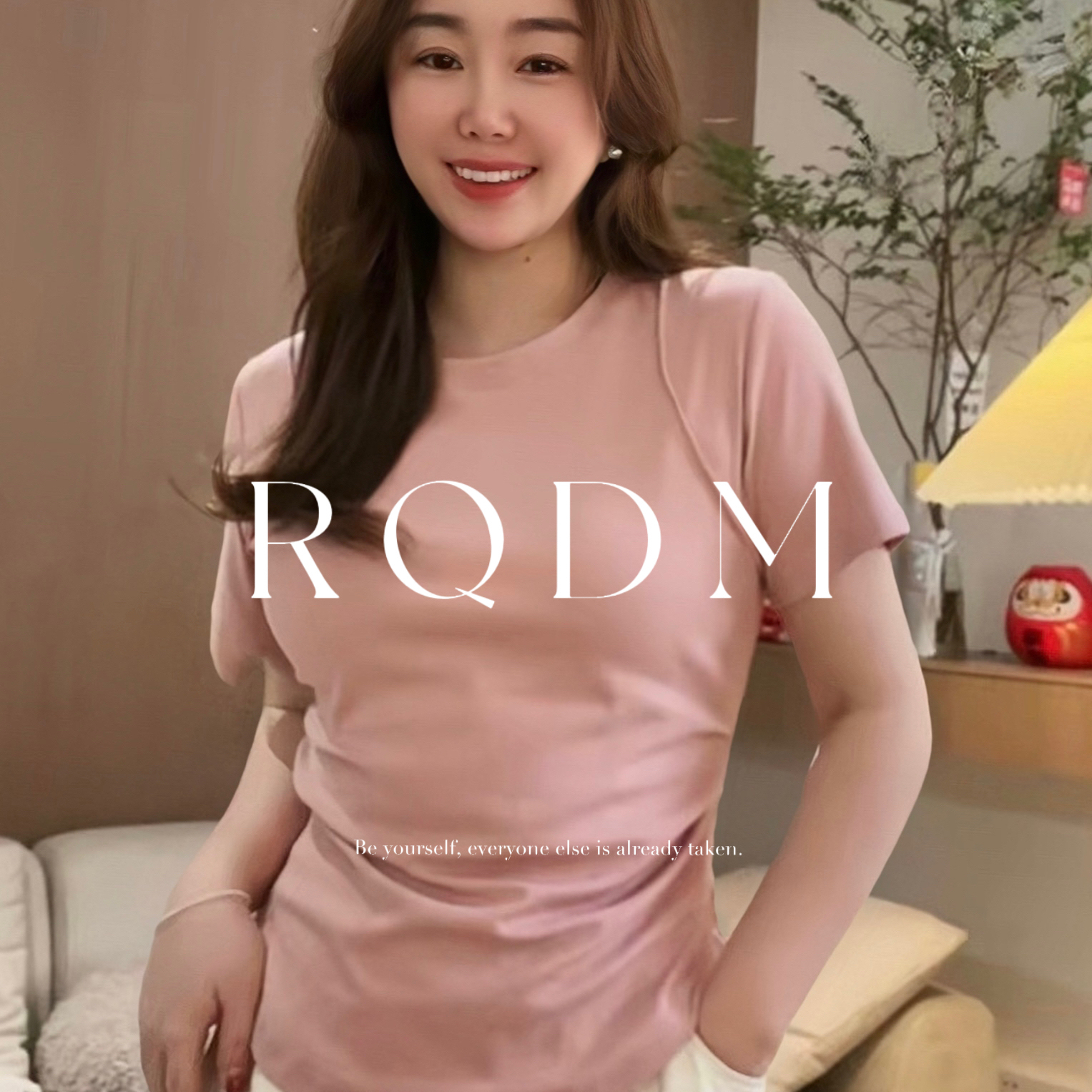 百搭收腰显瘦圆领正肩短袖T恤女
