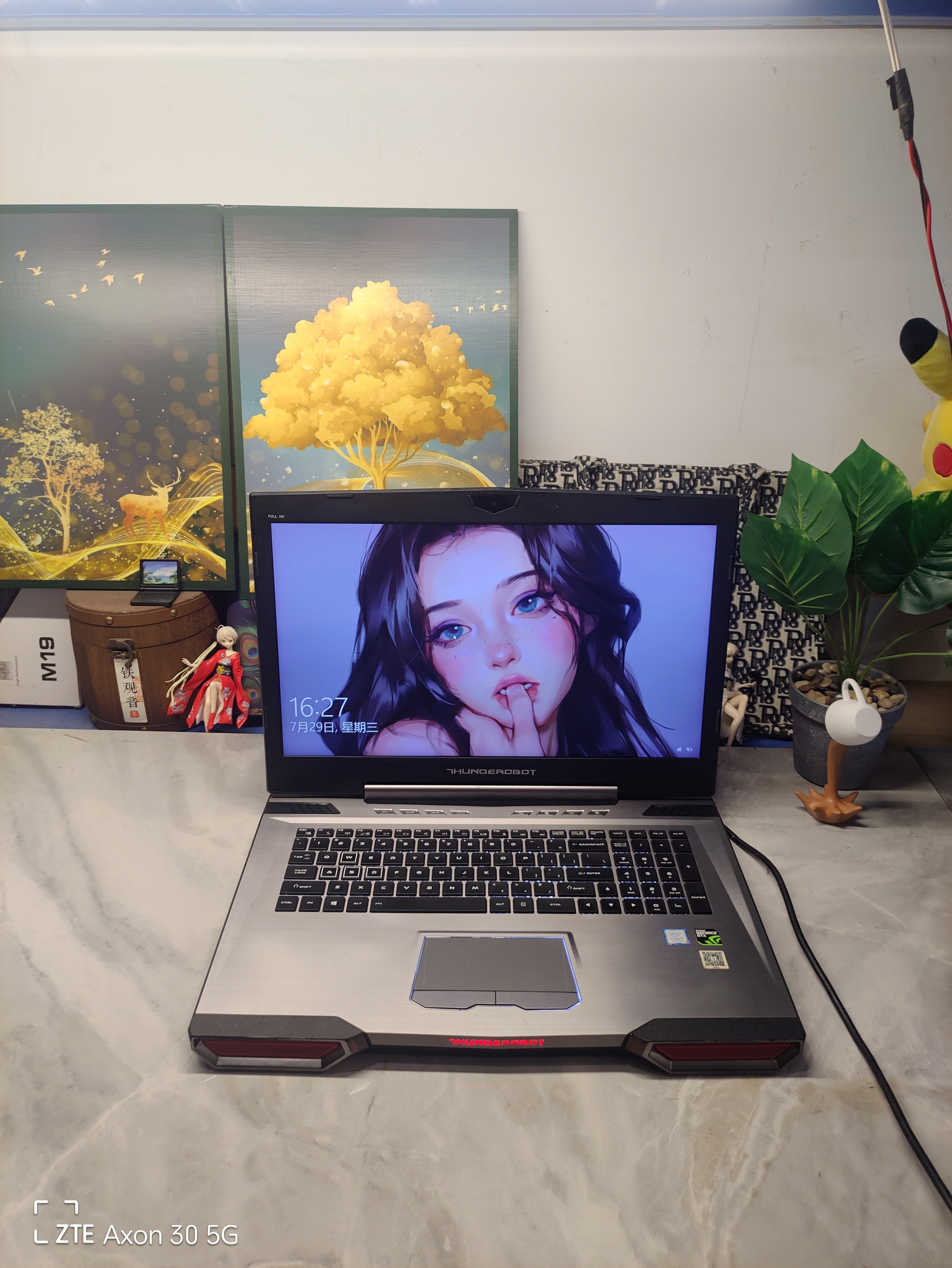 二手机雷神911SE游戏本 17.3寸屏 i7四核GTX1060 6G独显 16G内存