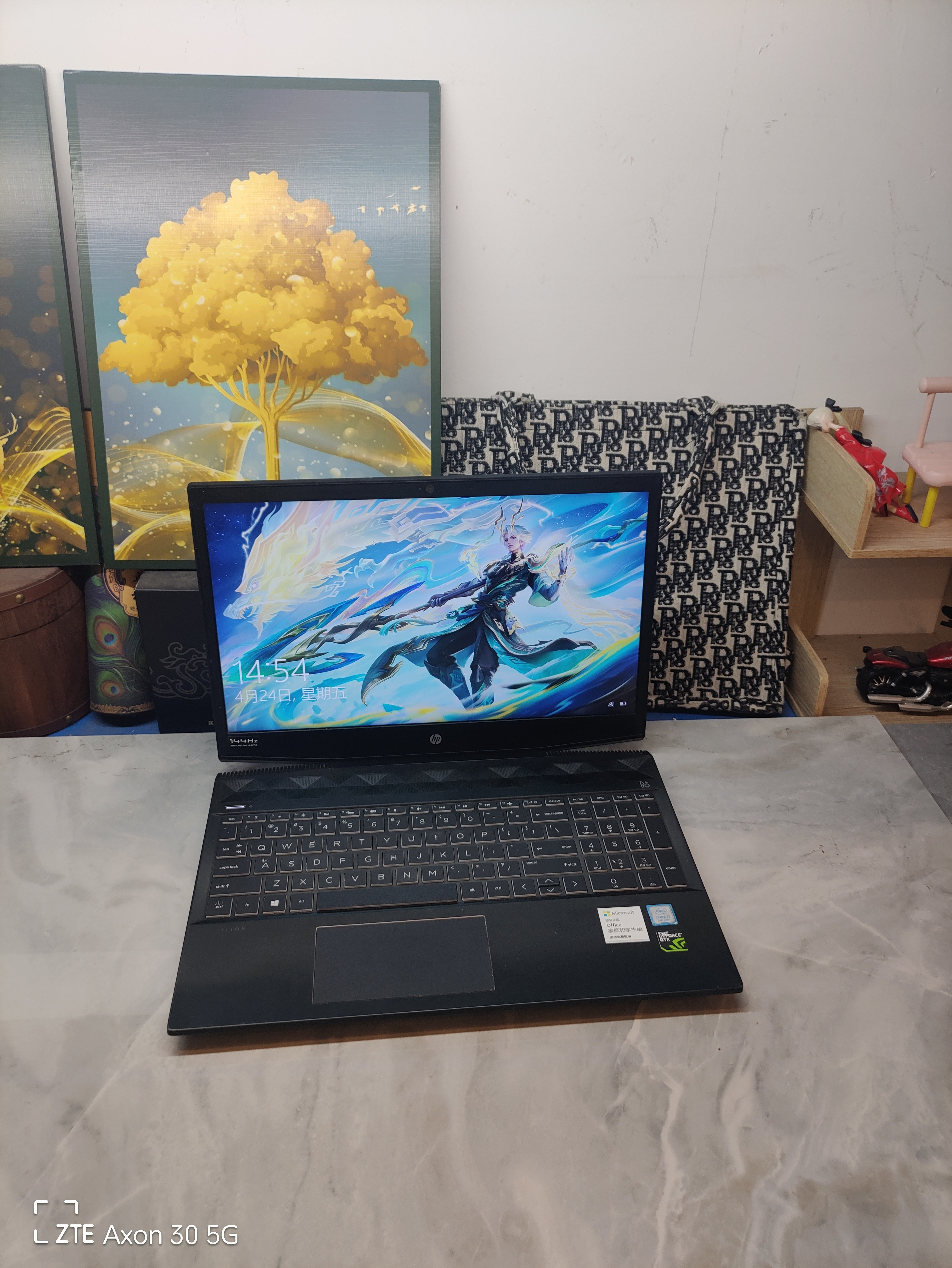 二手惠普光影精灵游戏本 15.5寸 i7六核GTX1050Ti 144HZ