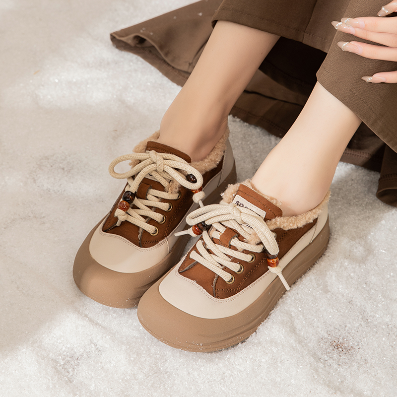 复古真皮鞋子秋冬季加绒保暖平跟软底圆头休闲女鞋系带毛毛单鞋子