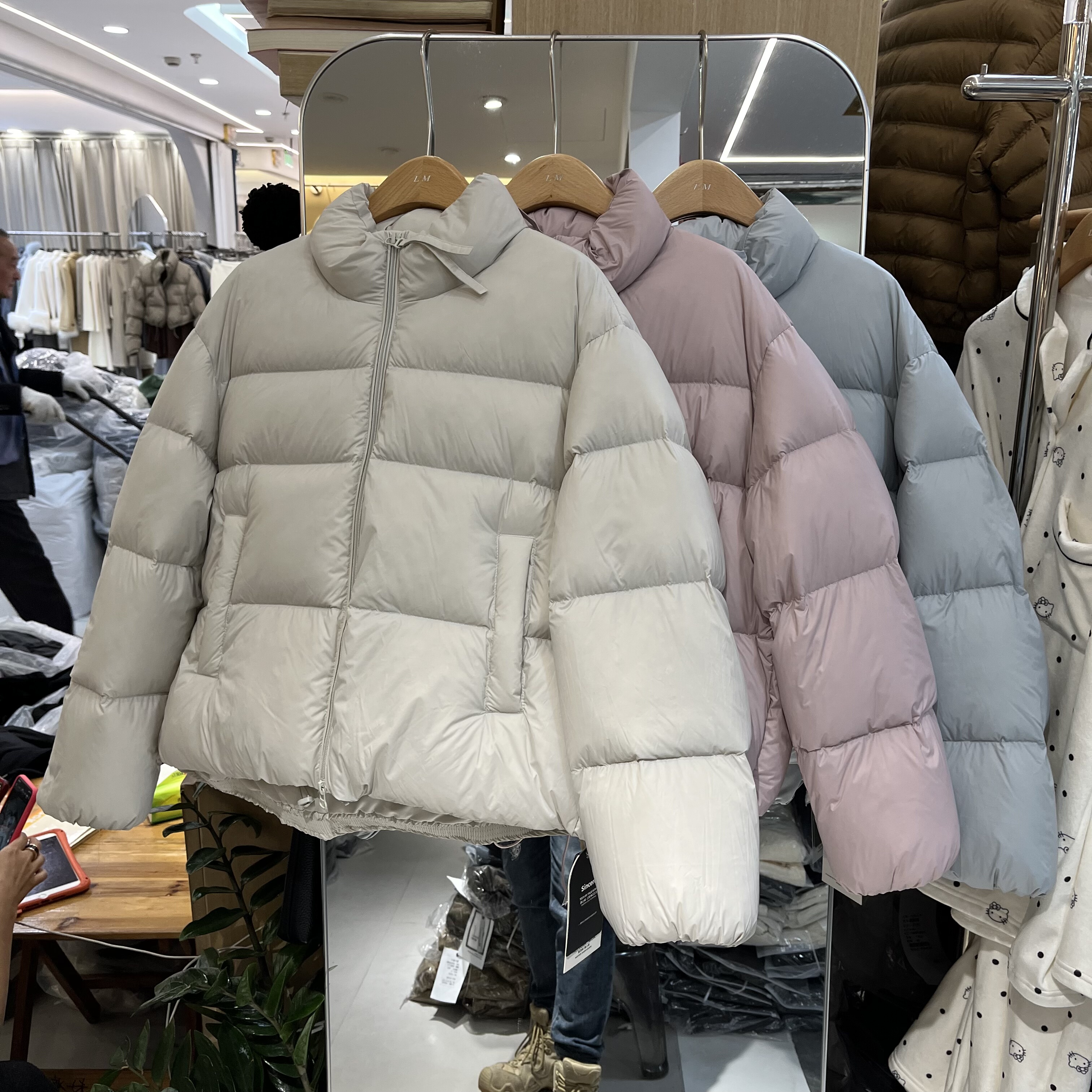 欧洲站2025秋冬新款女士立领纯色短裤羽绒服欧货宽松保暖时尚外套