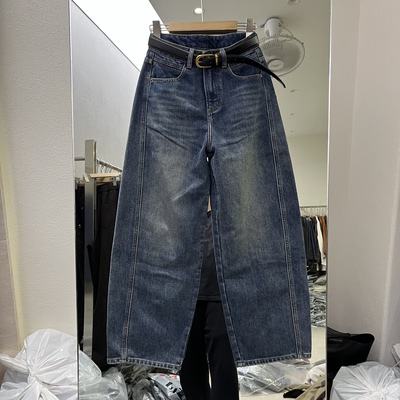 实体店同款2026秋冬新款女士高腰搭配腰带磨毛弯刀牛仔裤欧货长裤