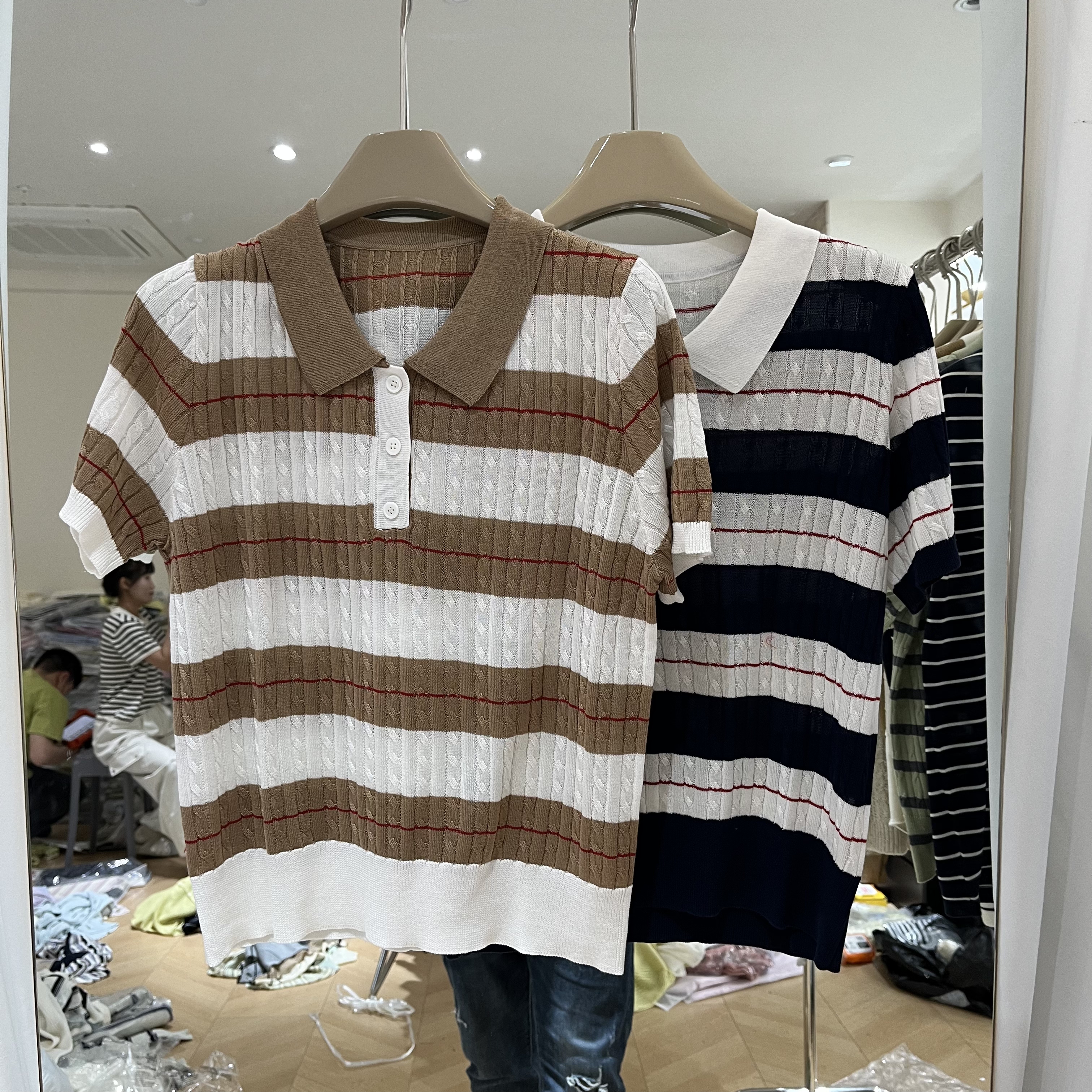 欧洲站2026春夏新款女士翻领拼色麻花纹莱赛尔短袖欧货时尚针织衫