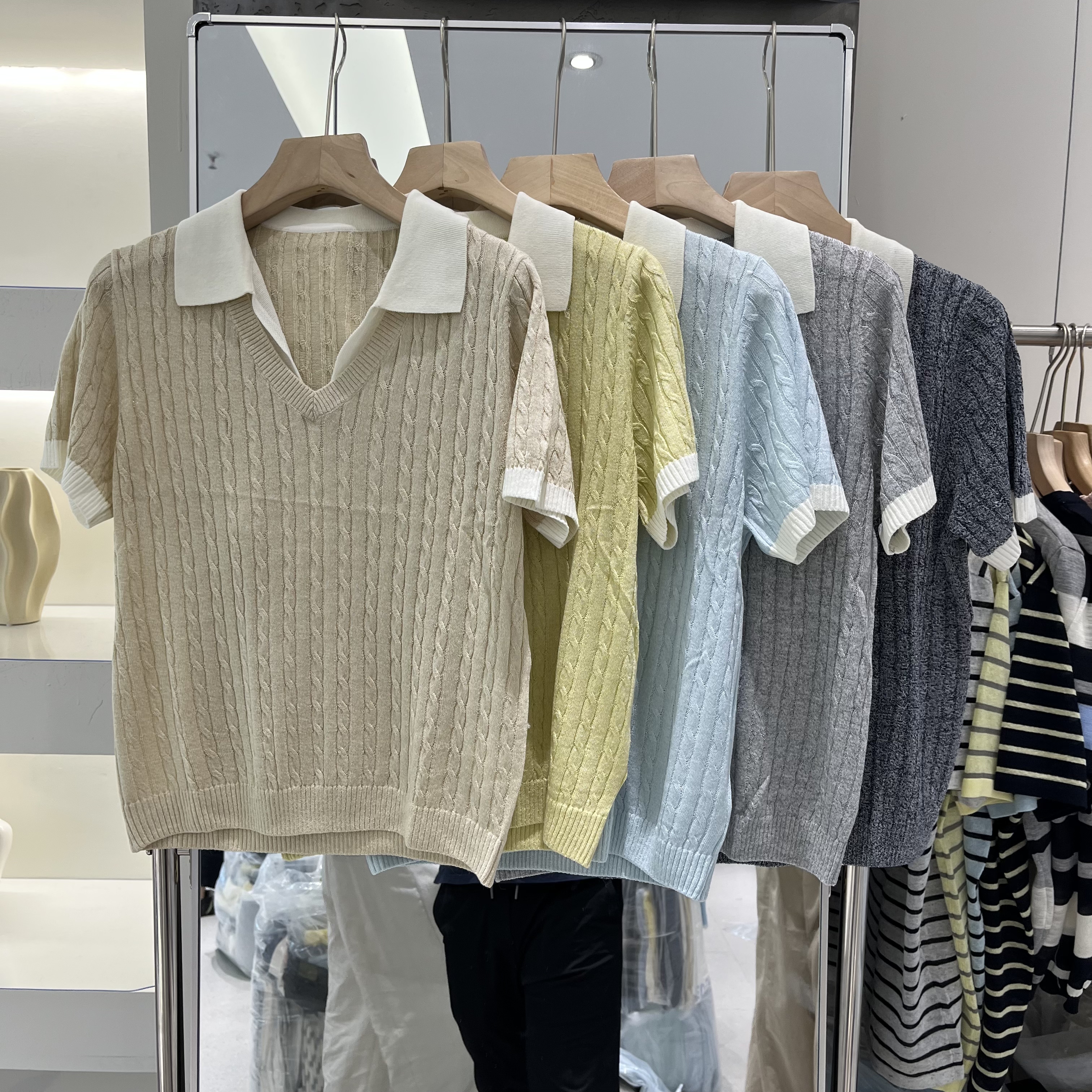 欧洲站2026春夏新款女士翻领拼色边麻花纹天丝亚麻短袖欧货针织衫