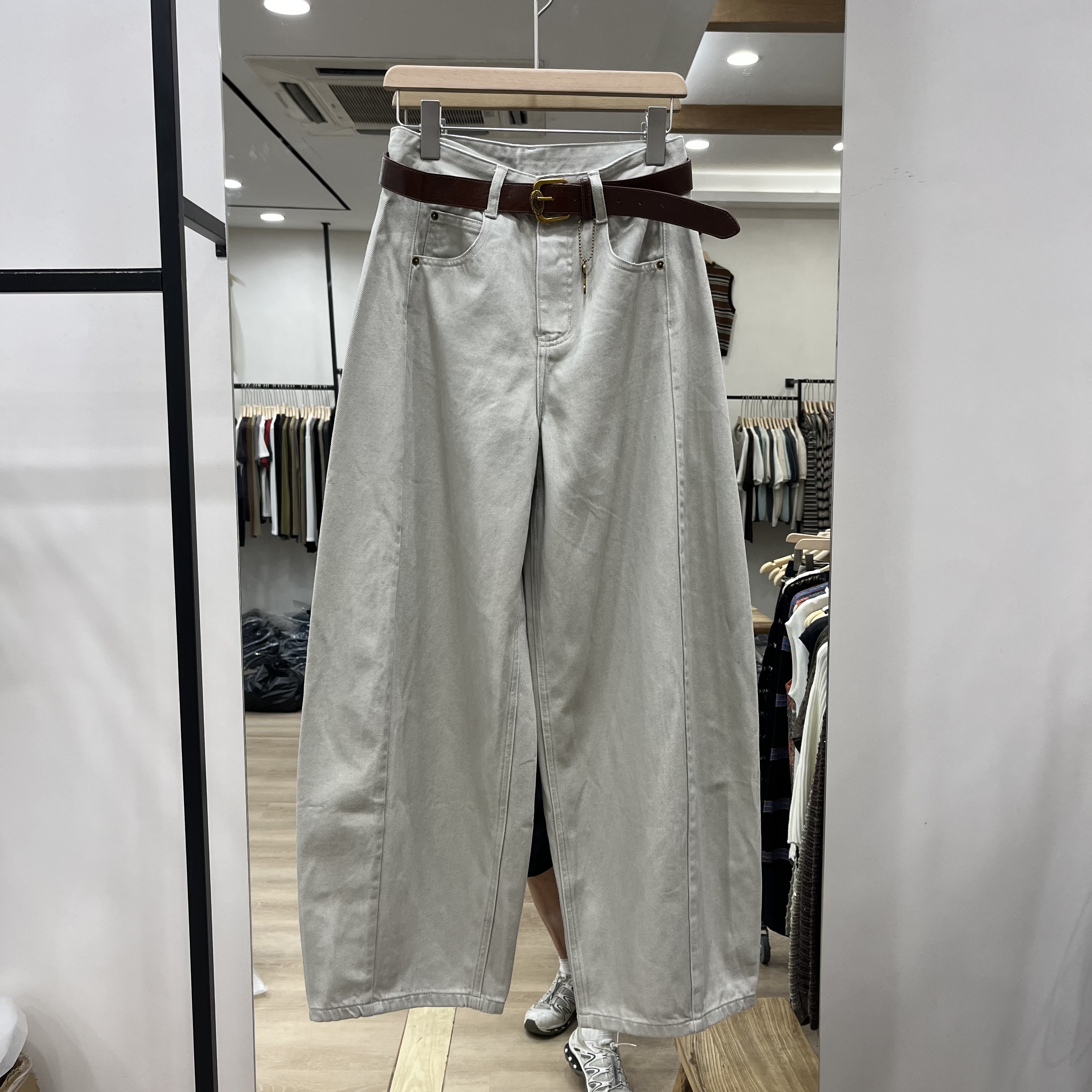 欧洲站2026早秋新款女士高腰搭配腰带弯刀阔腿裤欧货时尚休闲长裤