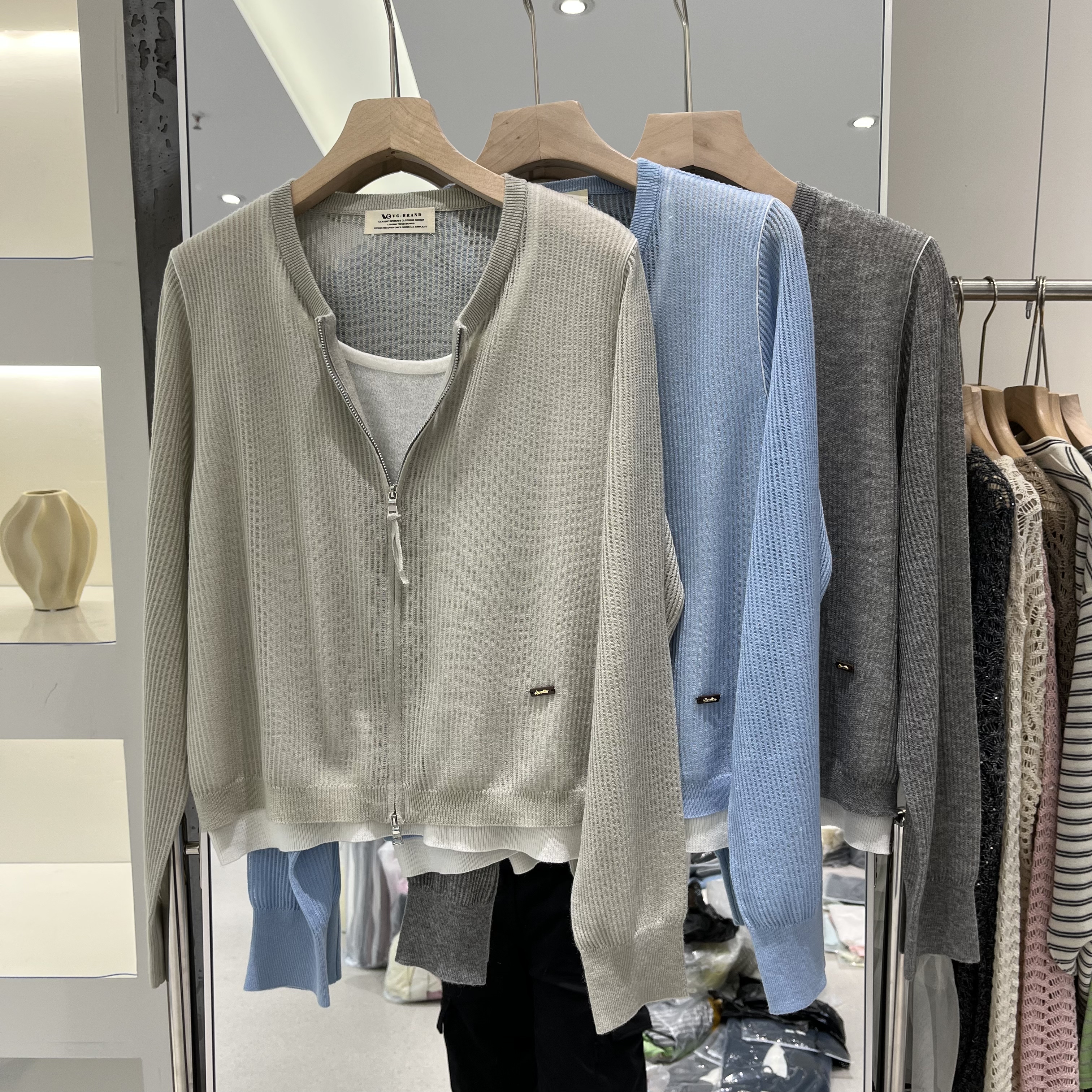 欧洲站2026春季新款女士圆领钩花镂空假两件长袖开衫欧货时尚针织