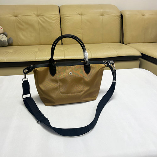 龙起云骧energy小号饺子包女尼龙布配超纤休闲斜挎青年单肩手提包