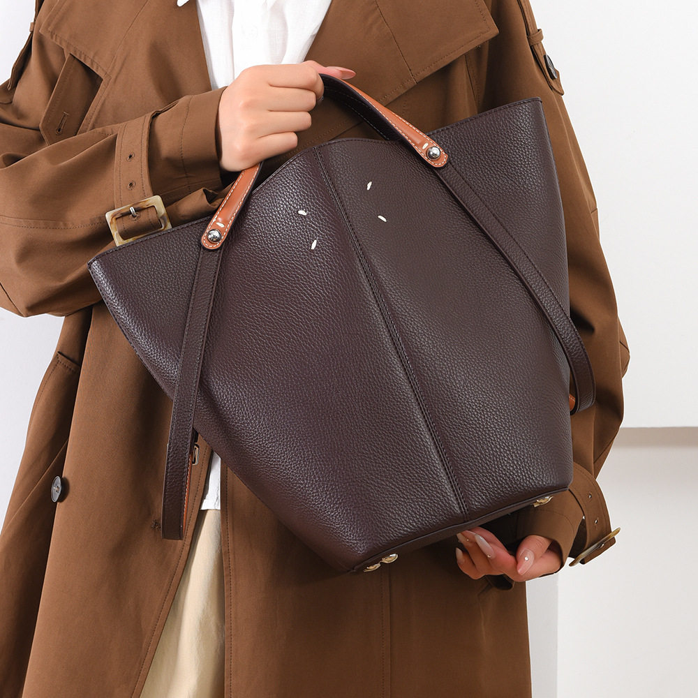 2025新款欧美时尚包包女大容量秋冬托特包高级感通勤手提水桶包,箱包皮具/热销女包/男包,水桶包,淘宝优惠券,粉丝福利购,淘宝优惠卷