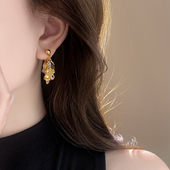 独特2025新款 爆款 链条流苏耳环女轻奢小众高级感耳钉港风亮片耳饰