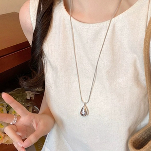 长款银色水滴吊坠项链女高级感轻奢小众精致2026新款夏季裙子配饰