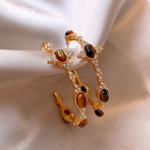 金色微镶虎眼石C圈耳环女高级感轻奢耳钉小众耳饰方圆脸耳圈夸张