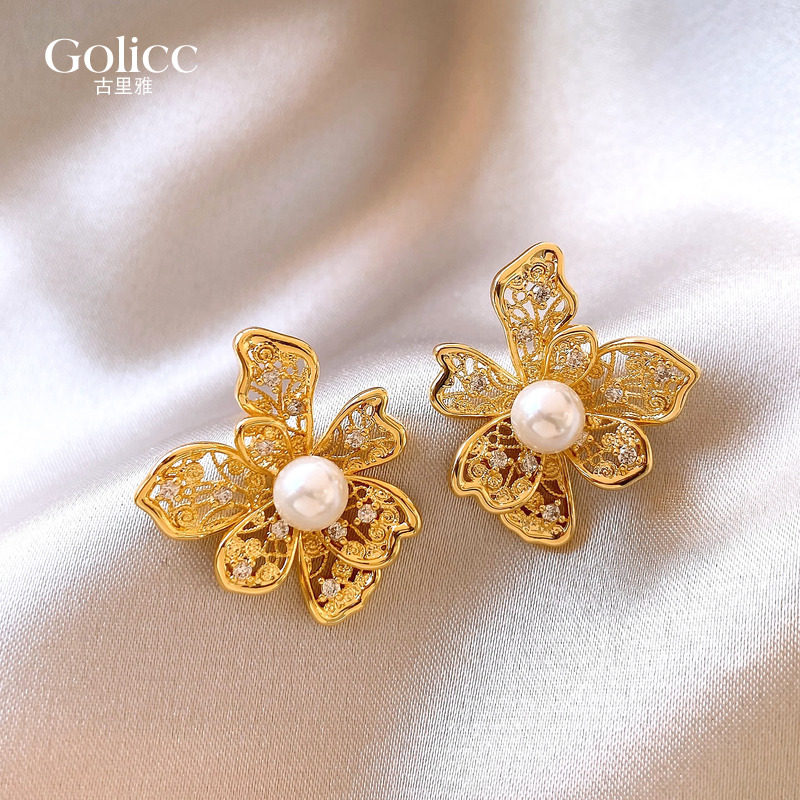 金色微镶珍珠花朵耳环女2026新款爆款高级感耳钉适合冬天的耳饰品,饰品/流行首饰/时尚饰品新,耳环,淘宝优惠券,粉丝福利购,淘宝优惠卷