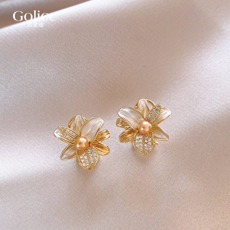 金色微镶花朵珍珠耳环女轻奢高级感耳钉适合冬天的耳饰品漂亮独特,饰品/流行首饰/时尚饰品新,耳环,淘宝优惠券,粉丝福利购,淘宝优惠卷